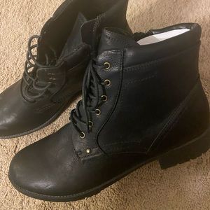 Women’s size 11 leather boots